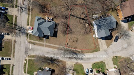 1020 E Keri Marie Lane, Bloomington, Индиана 47401, Соединенные Штаты