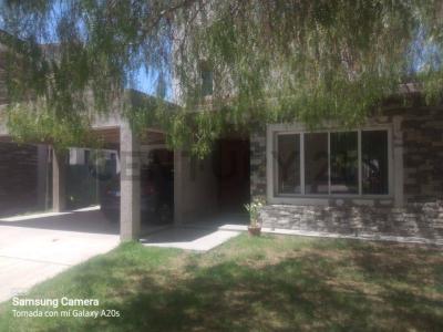 Ozamis Sur , Maipú, Mendoza 5517, Argentina