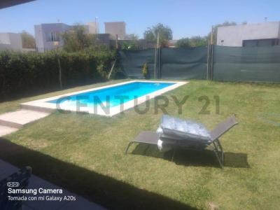 Ozamis Sur , Maipú, Mendoza 5517, Argentina