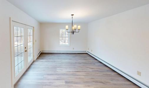 17 Lauradee Drive, Plattsburgh, Nowy Jork 12901, USA