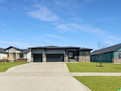 800 Lakeshore Dr, No. Sioux City, South Dakota 57049