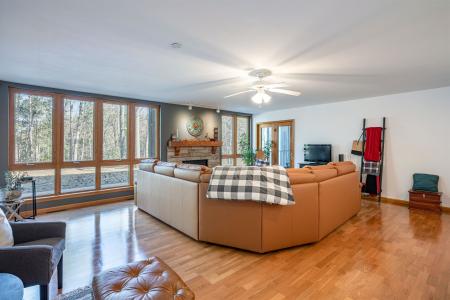 1 Dogwood Trail, Wisconsin Dells, Wisconsin 53965, USA