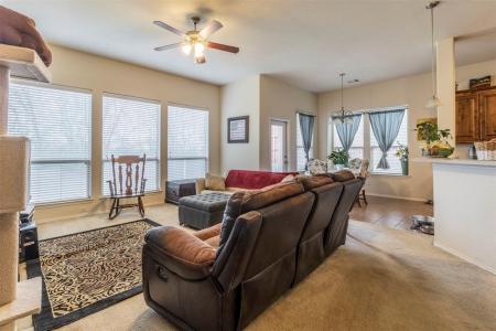 1129 Hidden Lake Drive, Burleson, Texas 76028, États-Unis