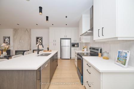 594 SENECA DRIVE, Fort Erie, Ontario L2A 0G7, Canada