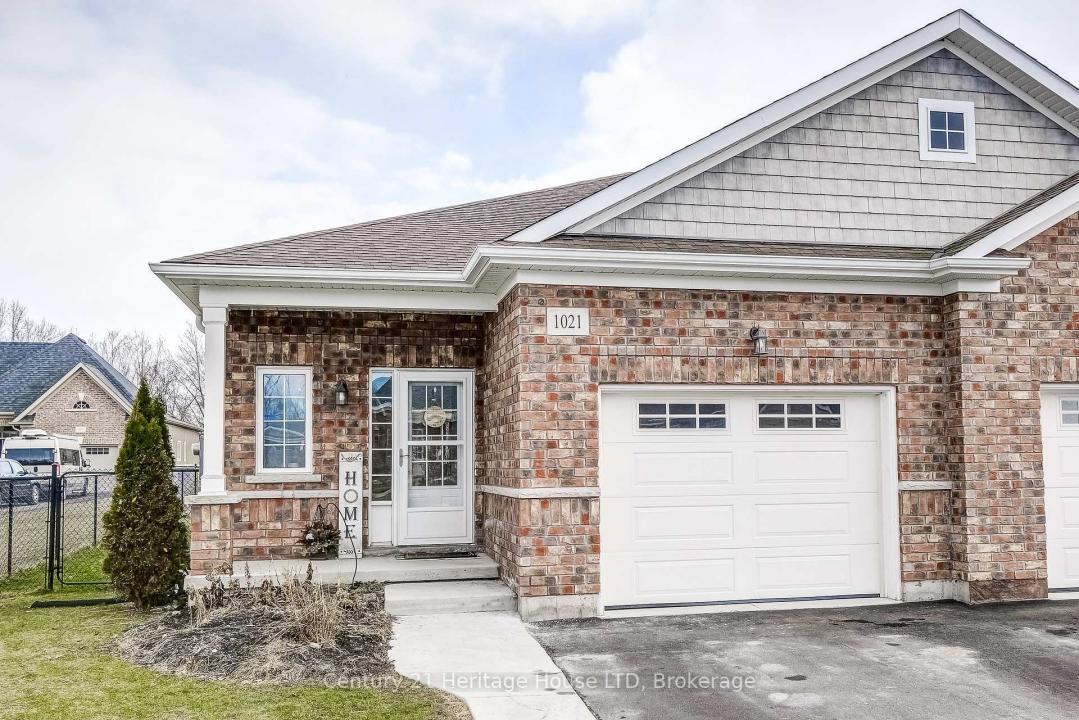 1021 MEADOWOOD STREET, Fort Erie, Ontario L2A 0B9, Canada