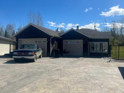 1790 ROSS STREET SW, Slave Lake, Alberta T0G 2A4, Canada