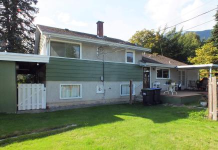 547 HEMLOCK AVENUE, Hope, British Columbia V0X 1L0, Canada