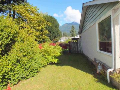547 HEMLOCK AVENUE, Hope, British Columbia V0X 1L0, Canada
