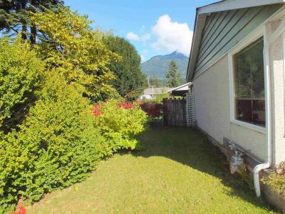 547 HEMLOCK AVENUE, Hope, British Columbia V0X 1L0, Canada