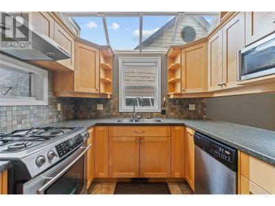 341 20TH STREET NORTHEAST, Salmon Arm, Britanya Kolombiyası V1E 1H4, Kanada