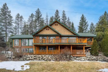 95 & 105 DALE AVENUE, Carmi, British Columbia V0H 1A0, Canada