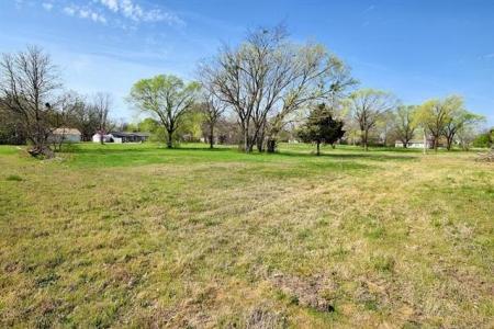 SW 2nd Street, Wagoner, Oklahoma 74467
