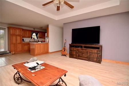 19350 Justice Road, Lebanon, Missouri 65536, Estados Unidos