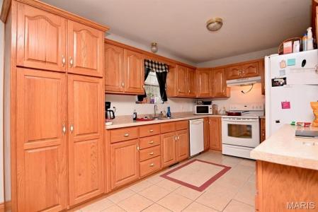19350 Justice Road, Lebanon, Missouri 65536, Estados Unidos