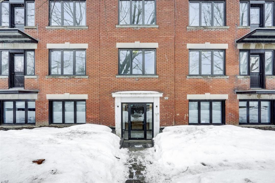 6366B Av. de Chester, Montréal (Côte-des-Neiges/Notre-Dame-de-Grâce), Quebec H4V 1J7, Canadá