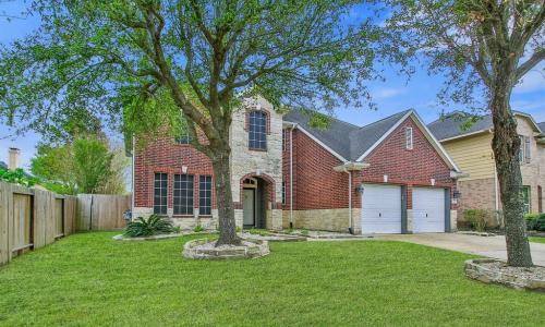 15915 Angler Bend Drive , Houston, Texas 77044, USA