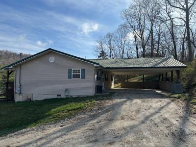 330 Kenova Avenue, Wayne, West Virginia 25570, Stati Uniti