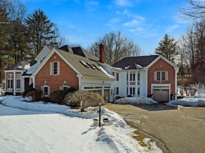 37 Brady Avenue, Salem, NH 03079, USA