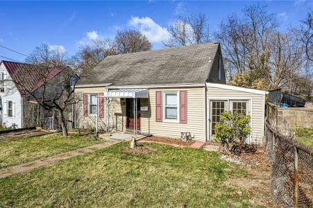 221 Seneca Dr, Arnold, Pennsylvania 15068