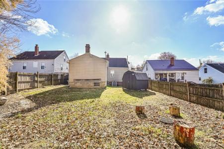 221 Seneca Dr, Arnold, Pennsylvania 15068