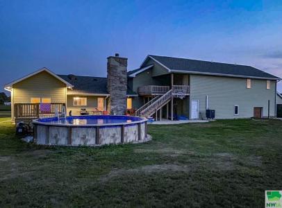 411 West St, Pierson, Iowa 51048