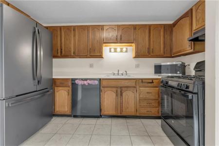 275 Grotto , 38, Pawtucket, RI 02860, USA