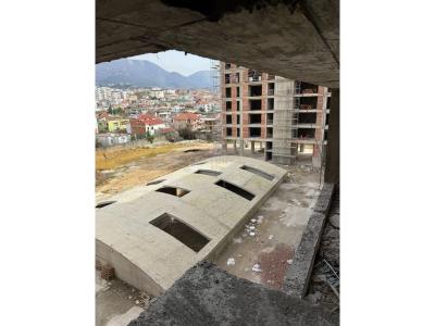 Porcelan, Tirana, Albania