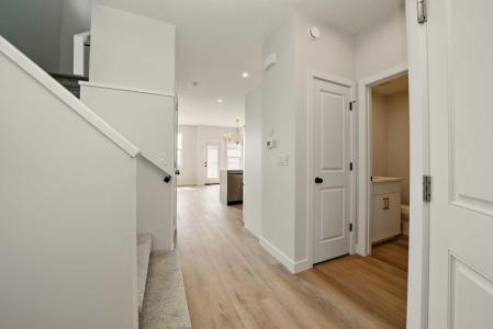 33 PINNACLE CLOSE, Blackfalds, Alberta T4M 0M3, Canada