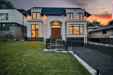 52 BURBANK DRIVE, Toronto, Ontario M2K 1N2, Canada