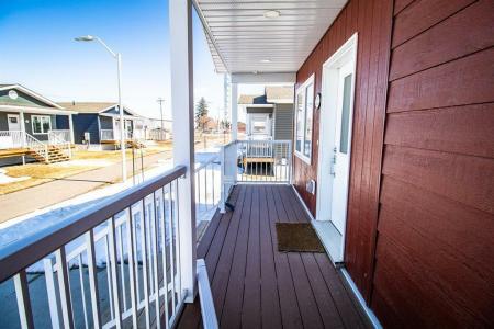 235 GLEN AVENUE, Brandon, Manitoba R7C 1B9, Canada