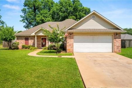 103 MAGNOLIA Circle, Natchitoches, 路易西安纳州 71457, 美国