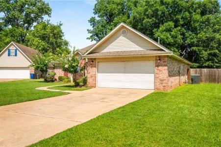 103 MAGNOLIA Circle, Natchitoches, 路易西安纳州 71457, 美国