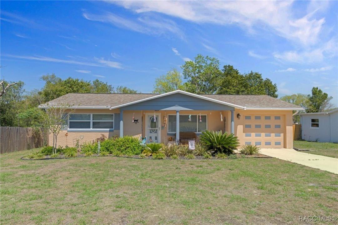 11 Oak Hollow Drive, Beverly Hills, Florida 34465, USA