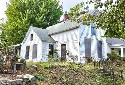 1309 S 10th Street, Burlington, Iowa 52601, USA