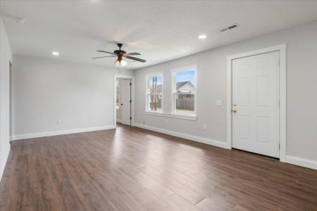 117 W Madison, Buffalo, Missouri 65622