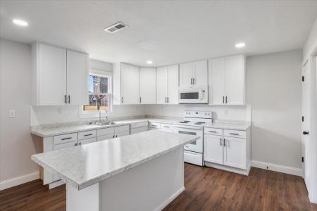 117 W Madison, Buffalo, Missouri 65622