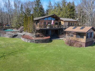9 Cedar Lane, Swan Lake, NY 12783, USA