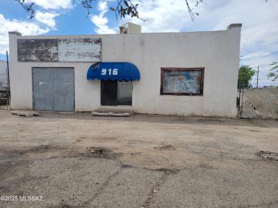 915 S 6th Avenue, Tucson, Arizona 85701, USA