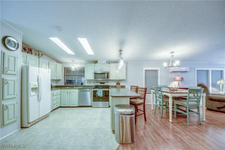 5020 Gulfgate Lane, St James City, Florida 33956, USA