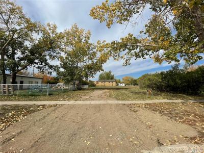 351 MAIN STREET, Central Butte, Saskatchewan S0H 0T0, Canada
