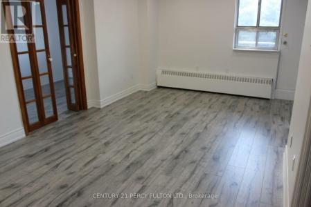 100 DUNDALK DRIVE, Toronto (dorset Park), Ontario M1P 4V2, Canada