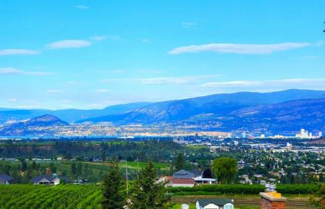 880 ACKERMAN COURT, Kelowna, 不列顛哥倫比亞省 V1X 7L2, 加拿大