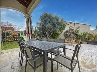 Laudun L Ardoise, Languedoc-Roussillon 30290, アキタン