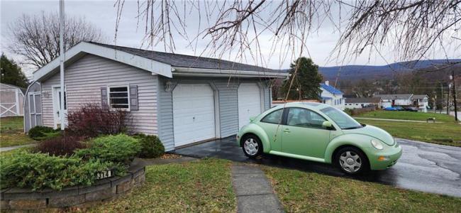 314 W Blake Ave, Connellsville, Pennsylvania 15425, USA