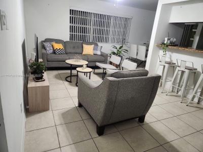 15295 SW 107th Ln 1020, Miami, Flórida 33196, Estados Unidos