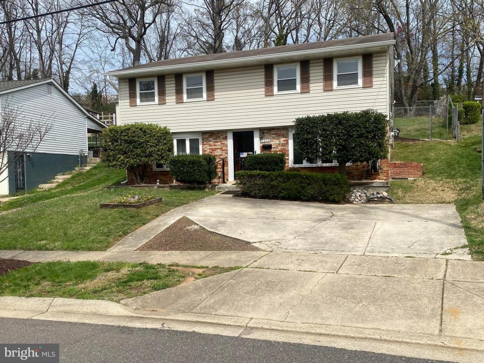 7950 Dellwood Avenue, Lanham, Maryland 20706, HOA KỲ