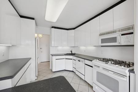 166-25 Powells Cove Boulevard unit: 7E 7E, Beechhurst, NY 11357, USA