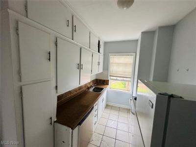 15610 Van Aken Boulevard unit: 4 4, Shaker Heights, Ohio 44120, Stati Uniti