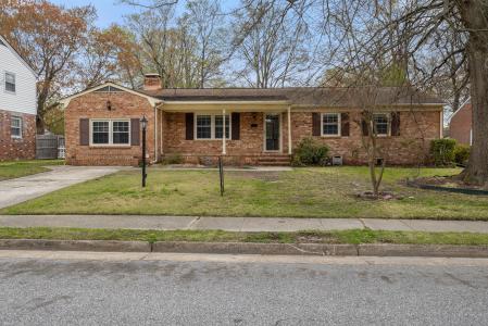 111 Garrett Drive, Hampton, Virginia 23669-3624, USA