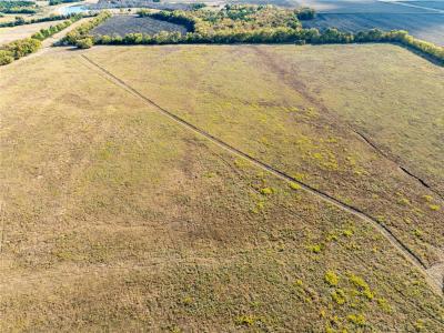 01 CR 23900, Brookston, Texas 75421, USA